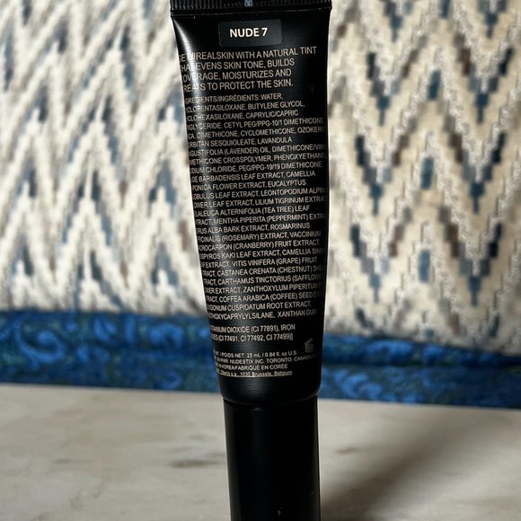 NUDE 7 - TINTED COVER LIQUID FOUNDATION - Picture 2 of 5